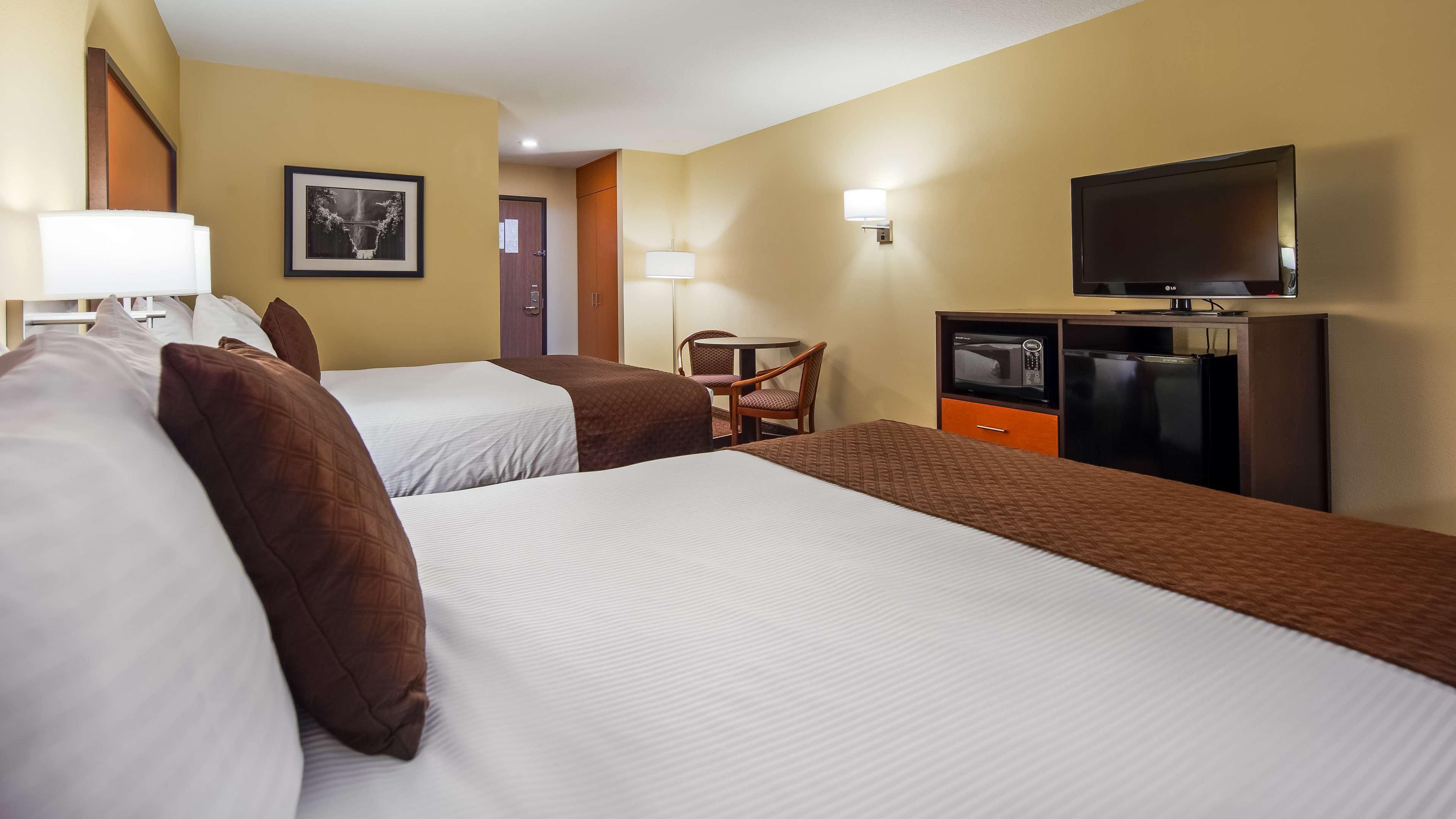 Best Western Cascade Inn & Suites Траутдейл Экстерьер фото